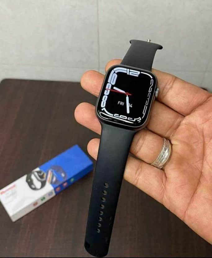 W17 iWatch series 7